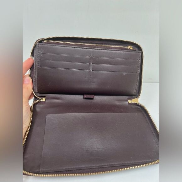 LOUIS VUITTON Amarante Zippy Monogram Vernis Leather Wallet - Picture 7 of 10